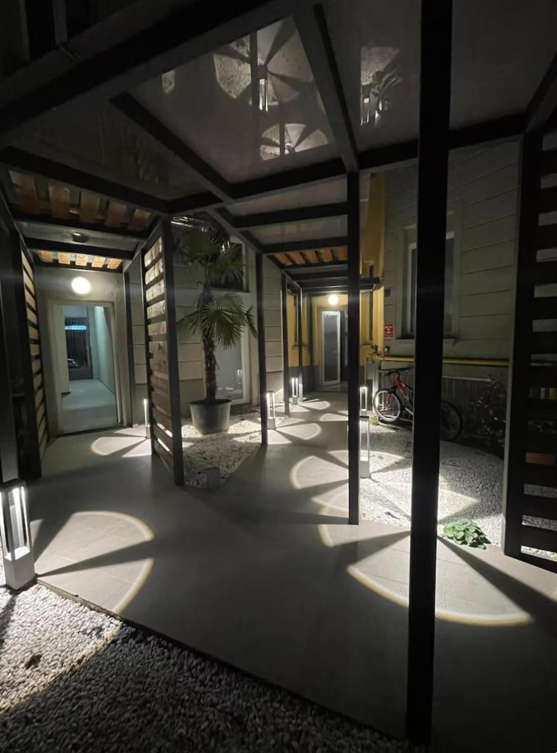- Modern Flat * Milan